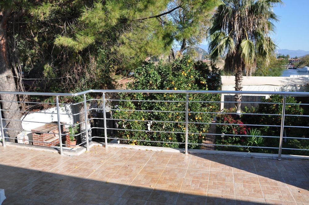 Longhouse Inn Hotel Dalyan Exterior photo